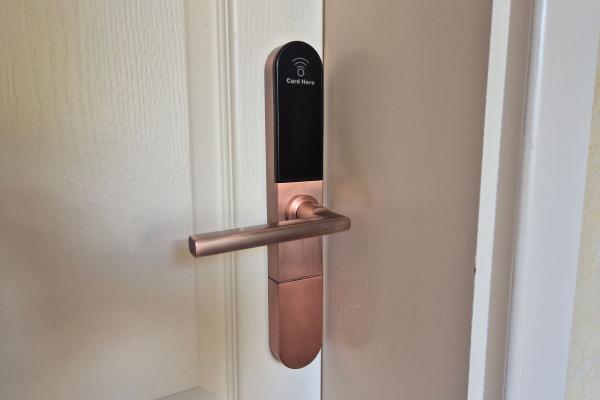 Hotel Bíbic Nyíregyháza zárrendszer